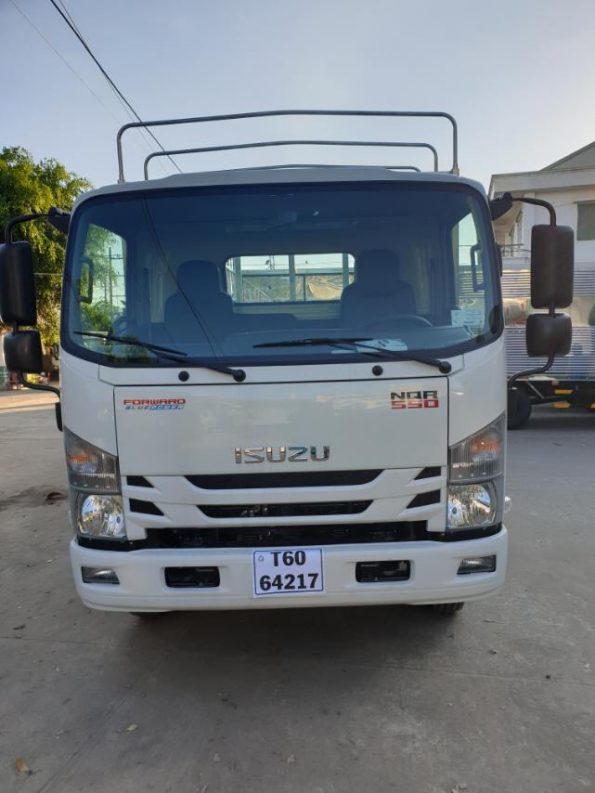 isuzu-da-nang-nqr75le4-mui-bat- 5tan5